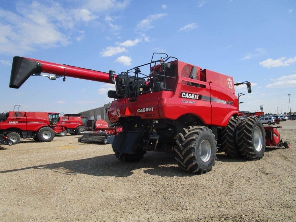 2018 Case 8240 Combine