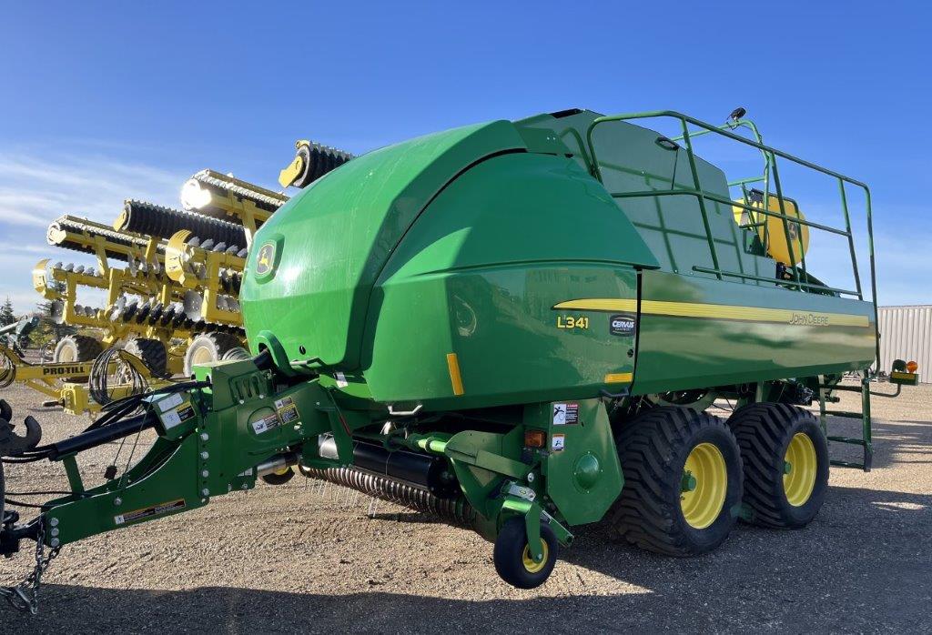 2020 John Deere L341 Baler/Round