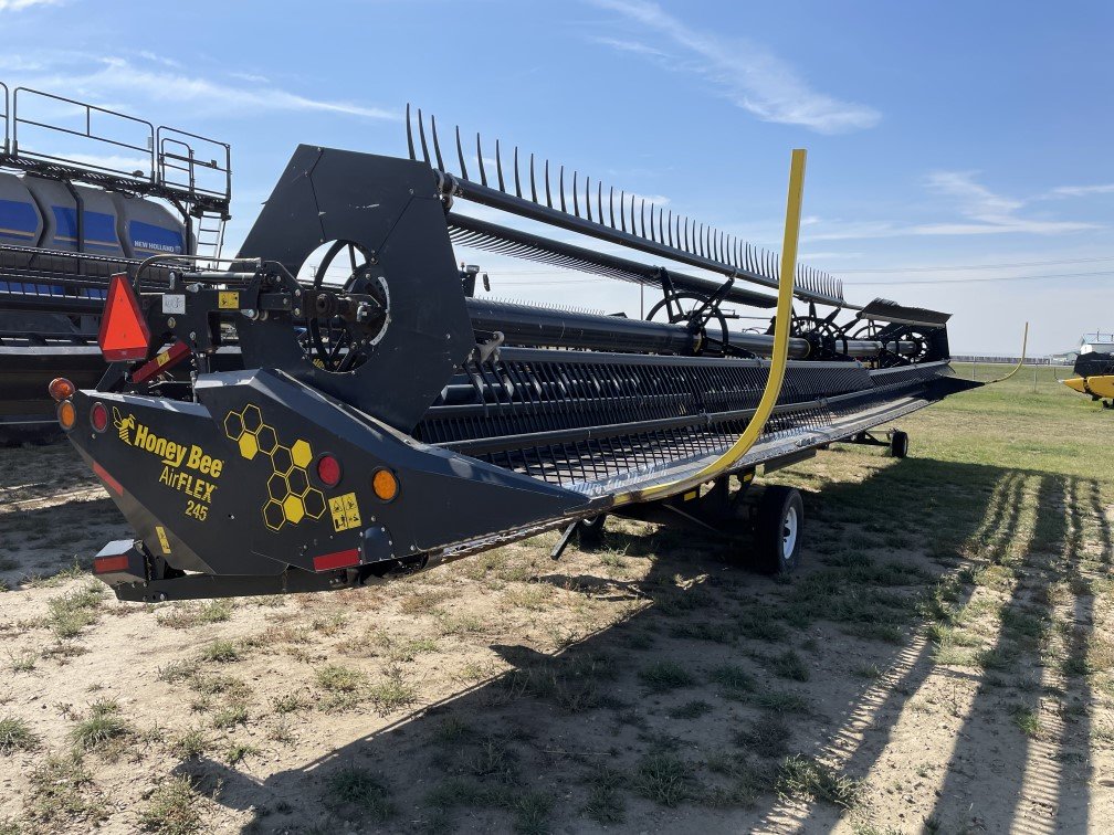 2021 Honey Bee AF245 Header Combine