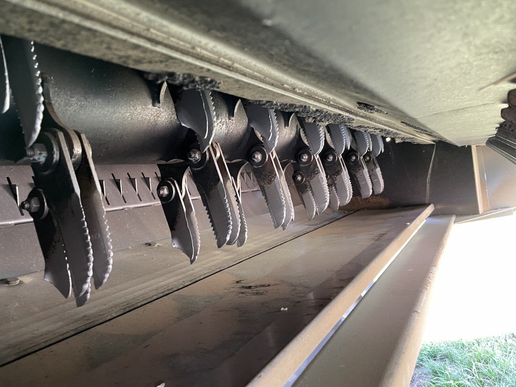 2023 New Holland CR8.90 Combine