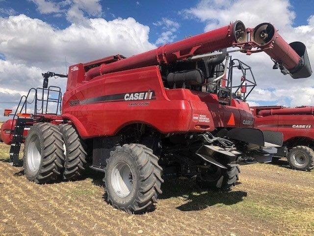 2018 Case 8240 Combine