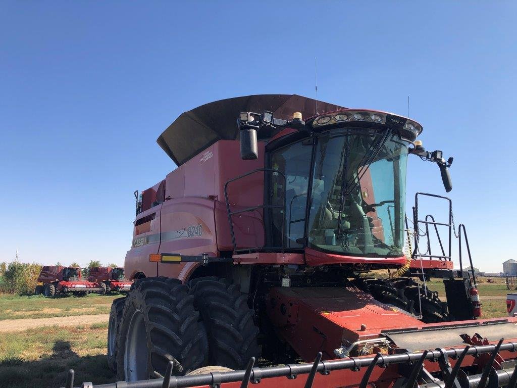 2018 Case 8240 Combine