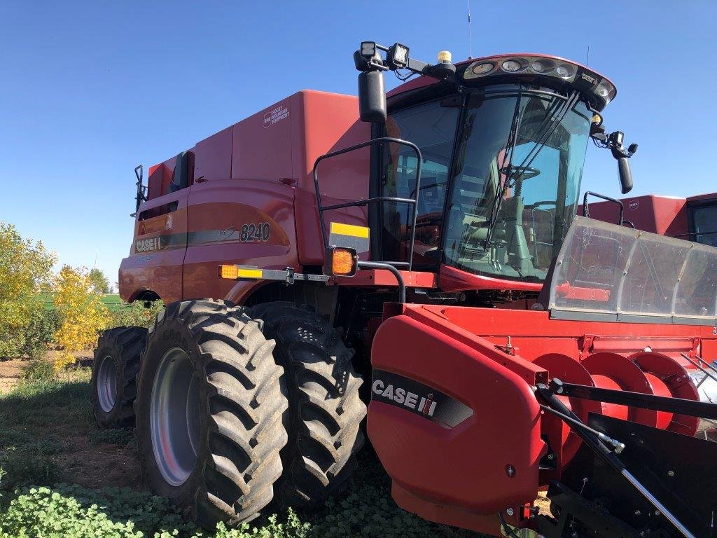2018 Case 8240 Combine