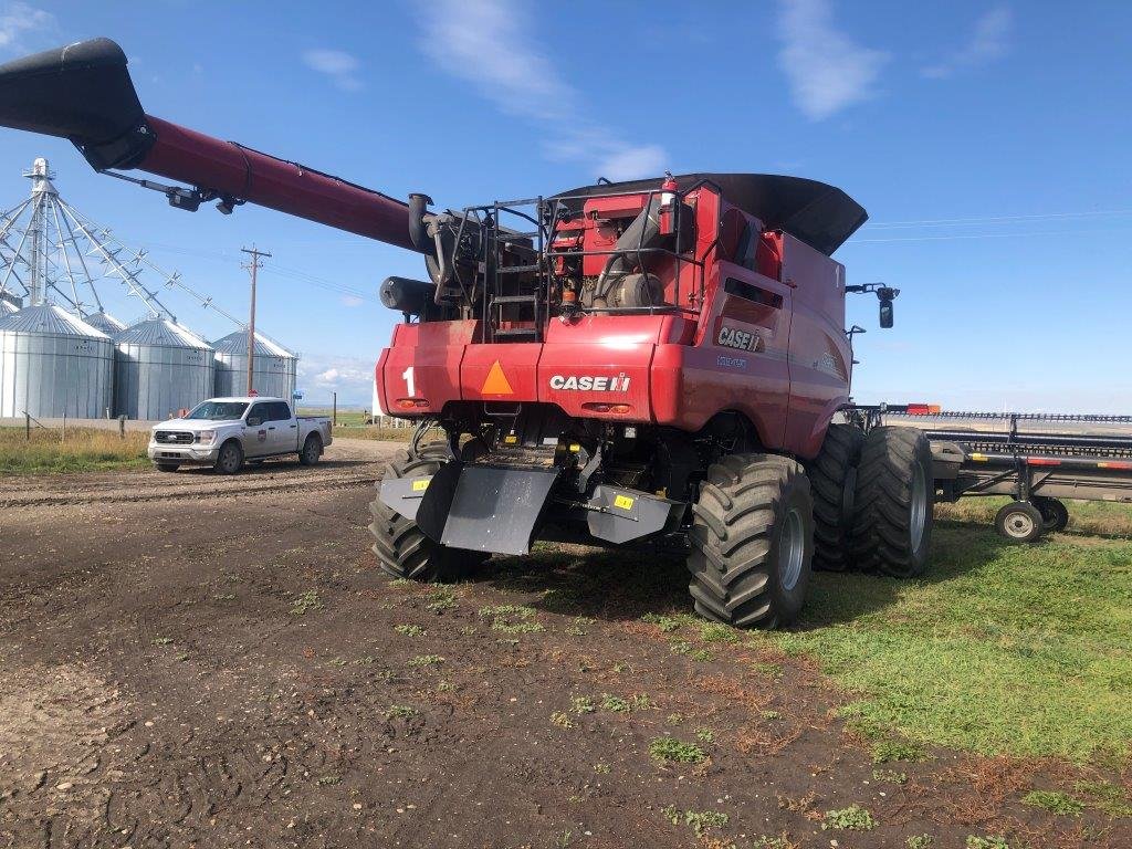 2023 Case 8250 Combine