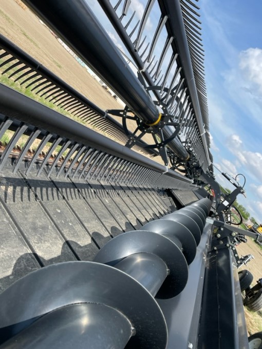 2019 Honey Bee AF245 Header Combine