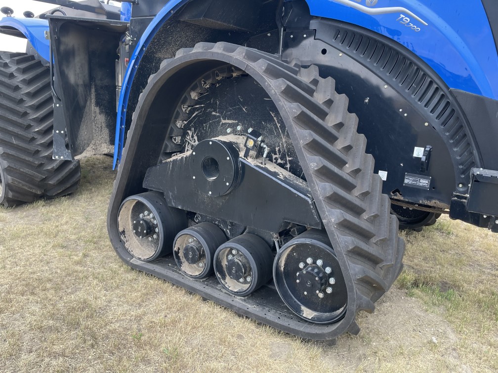 2022 New Holland T9.700Q Tractor Rubber Track