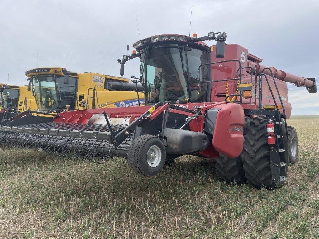 2023 Case 8250 Combine