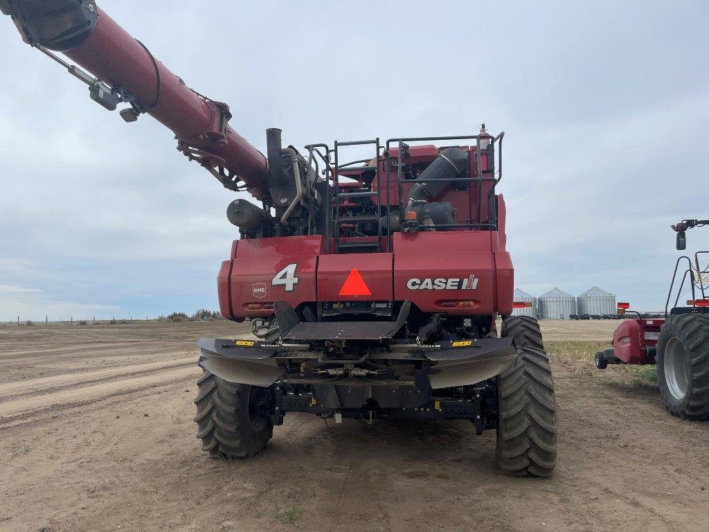 2023 Case 8250 Combine