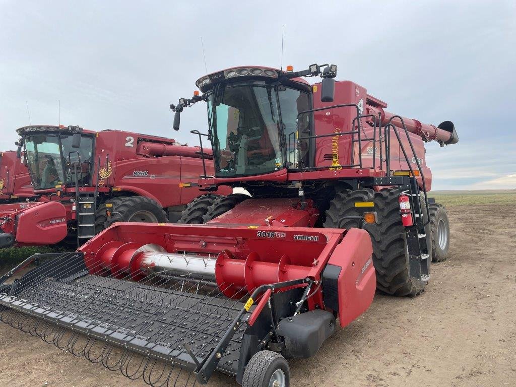 2023 Case 8250 Combine