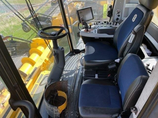 2018 New Holland CR9.90 Combine