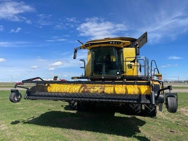 2018 New Holland CR9.90 Combine