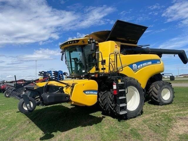 2018 New Holland CR9.90 Combine