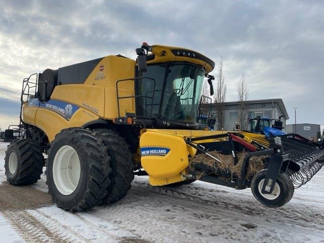 2021 New Holland CR9.90 Combine