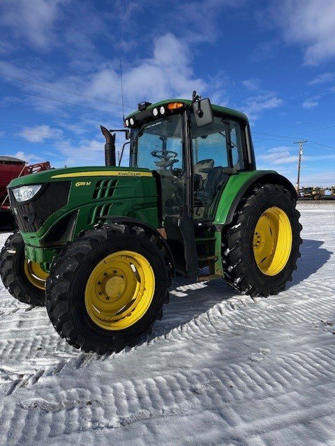 2014 John Deere 6115M Tractor