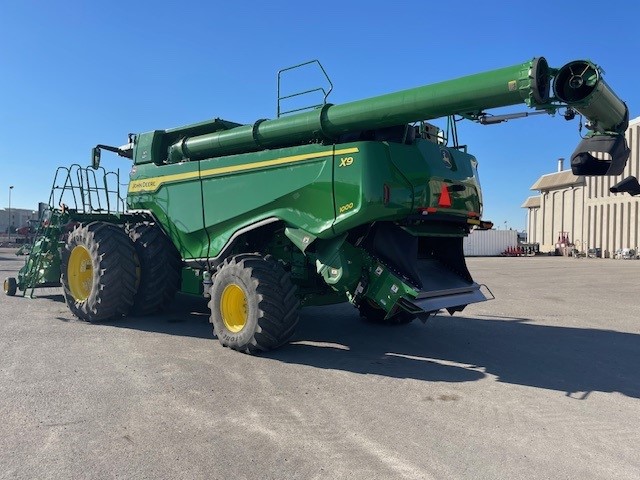 2022 John Deere X9 1000 Combine