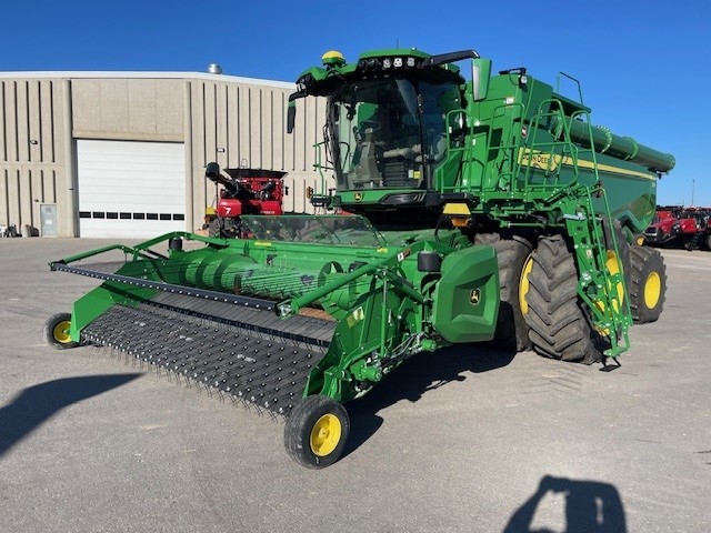 2022 John Deere X9 1000 Combine