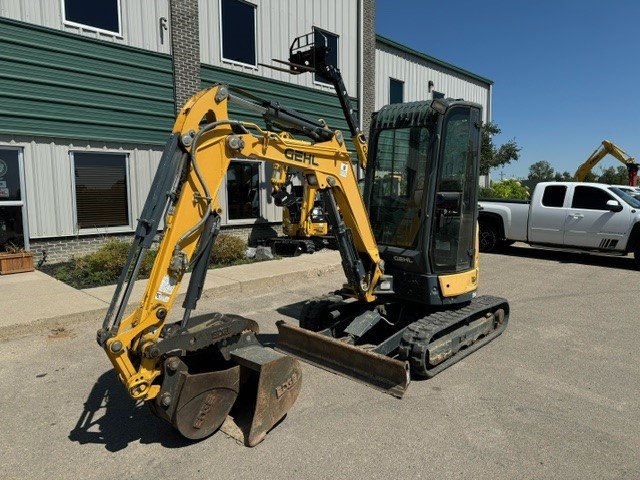 2015 Gehl Z25 Excavator