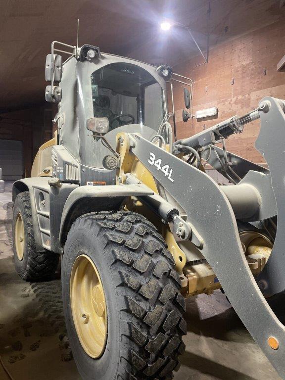 2018 John Deere 344L Wheel Loader