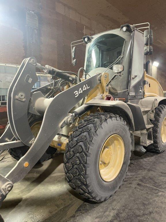 2018 John Deere 344L Wheel Loader