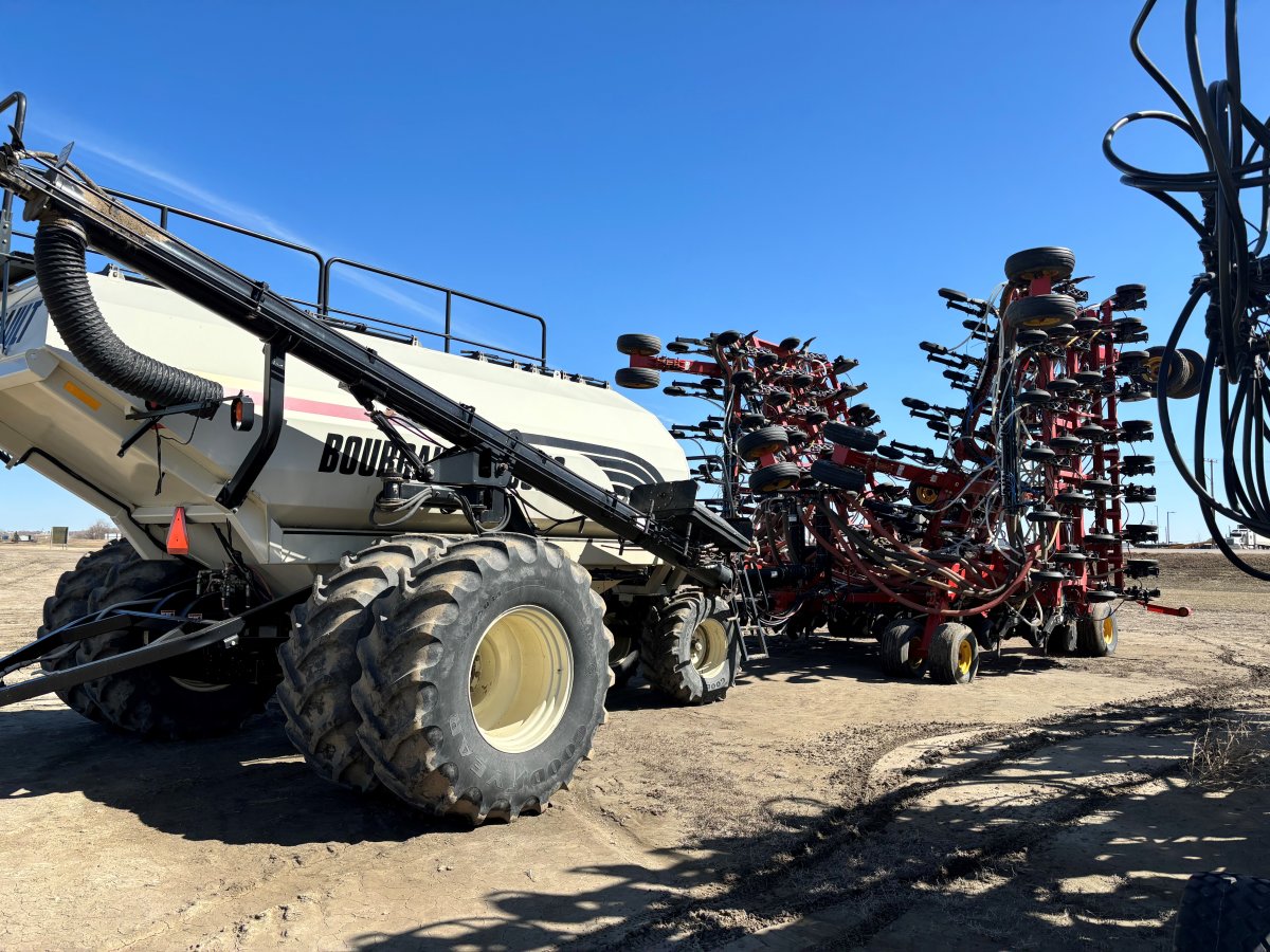 2012 Bourgault 3320-76 Seeding Tool