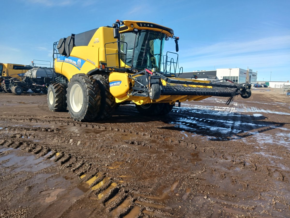 2018 New Holland CR10.90 Combine