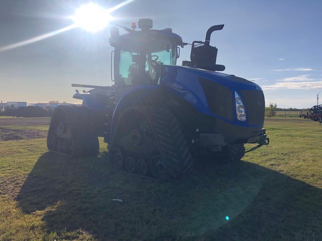 2022 New Holland T9.700Q Tractor Rubber Track