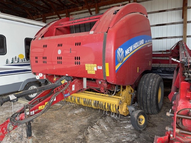 2016 New Holland RB560 Baler/Round