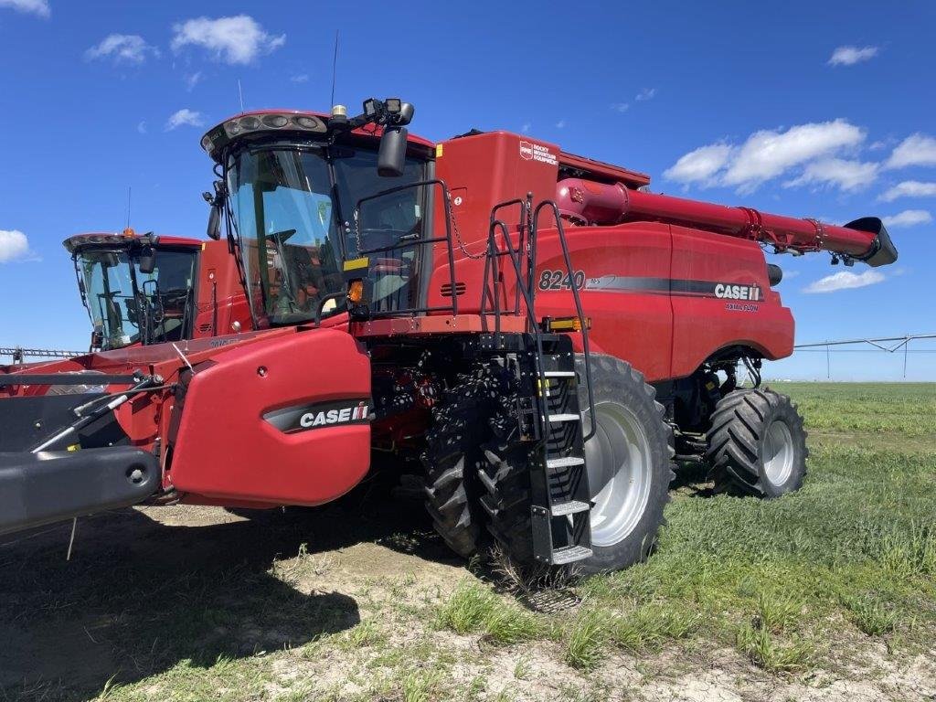2018 Case 8240 Combine