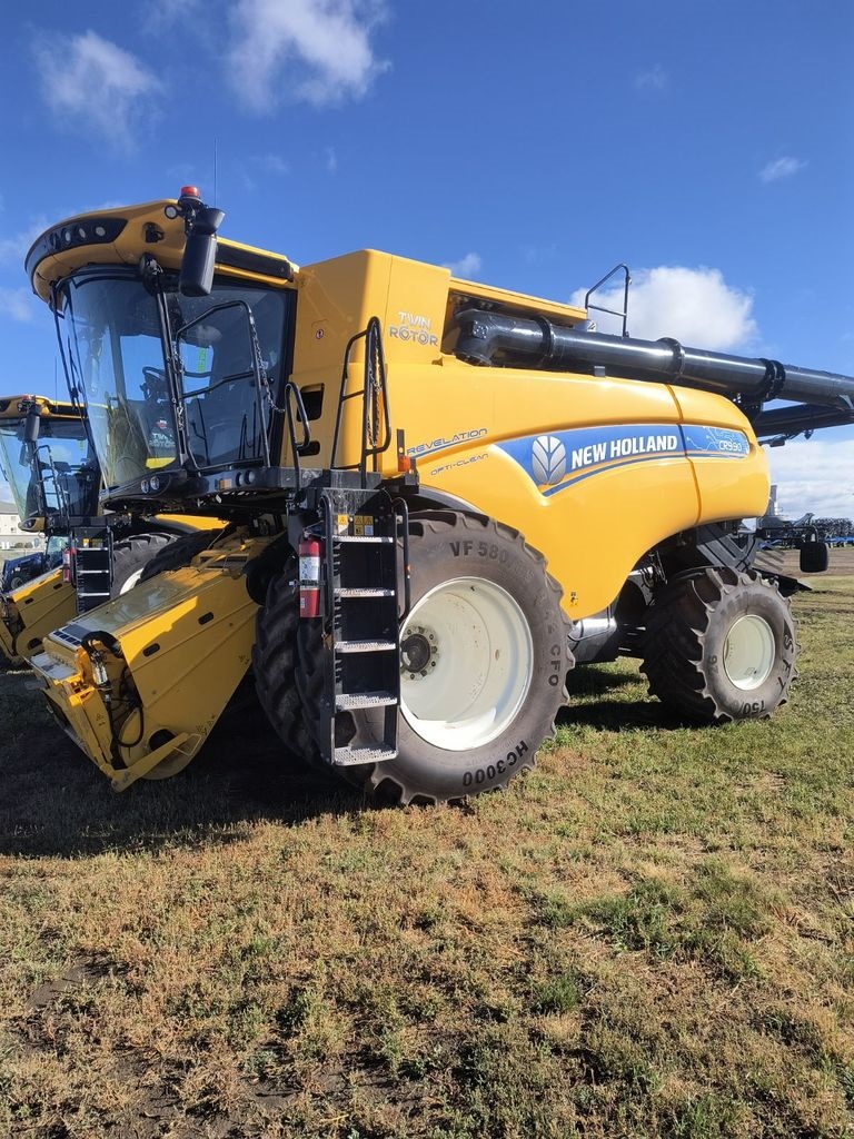 2021 New Holland CR9.90 Combine