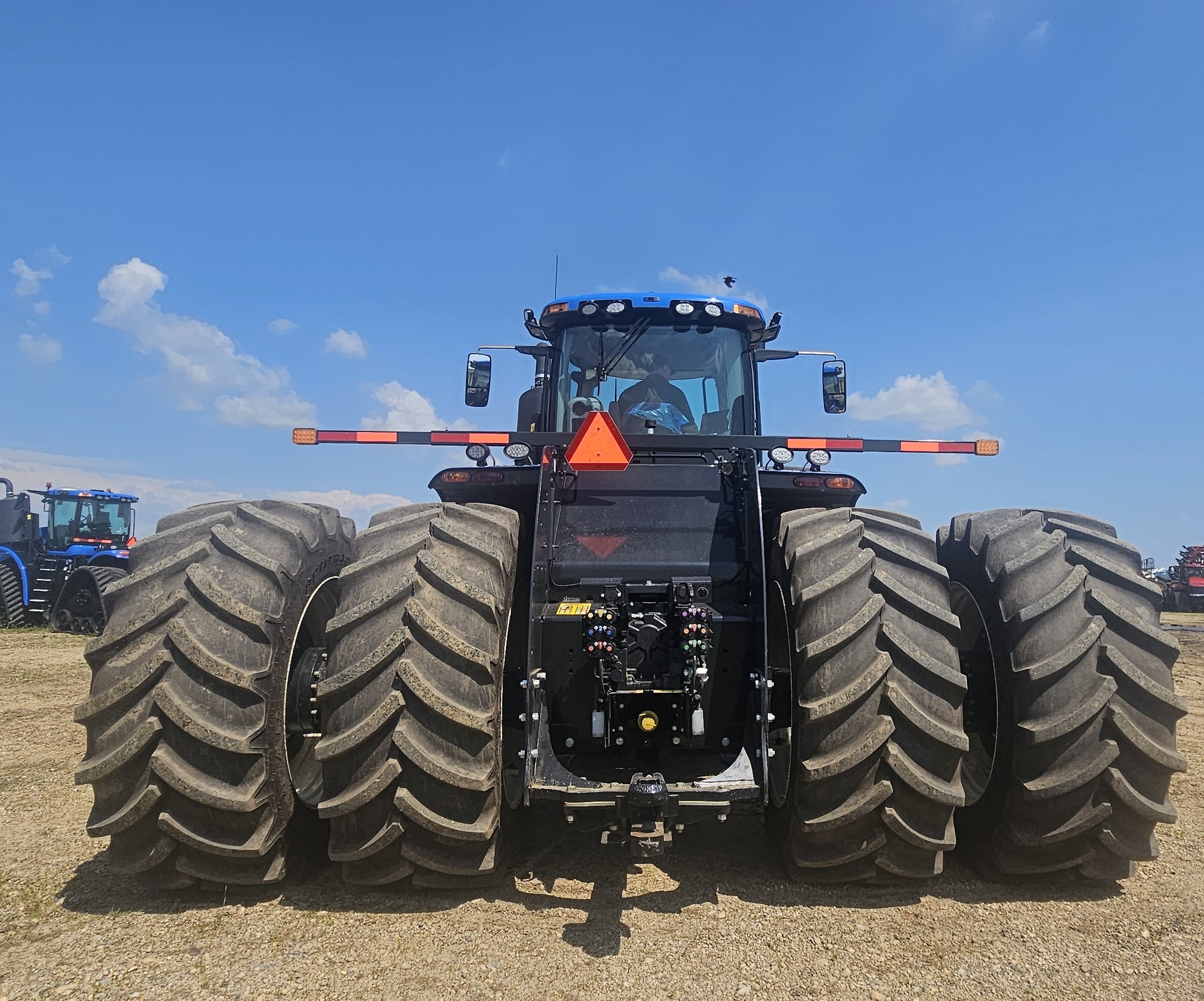 2023 New Holland T9.645 Tractor 4WD