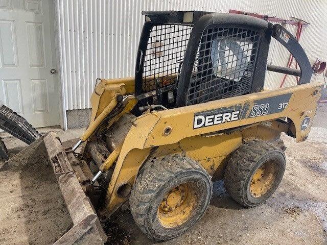 2006 John Deere 317 Skid Steer Loader