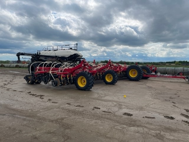 2022 Bourgault 3335-76 Seeding Tool