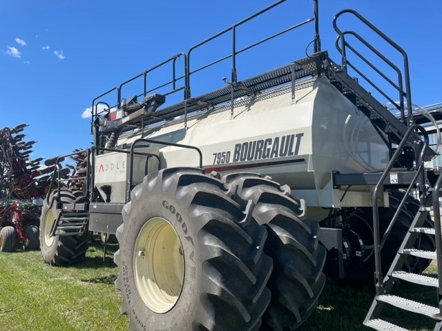 2020 Bourgault 3320-66 Seeding Tool