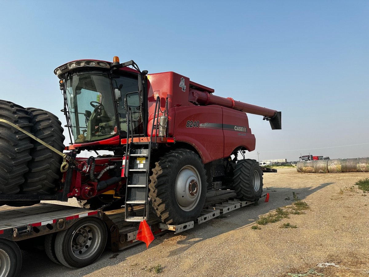 2016 Case 8240 Combine