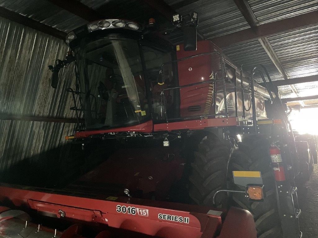 2022 Case 8250 Combine