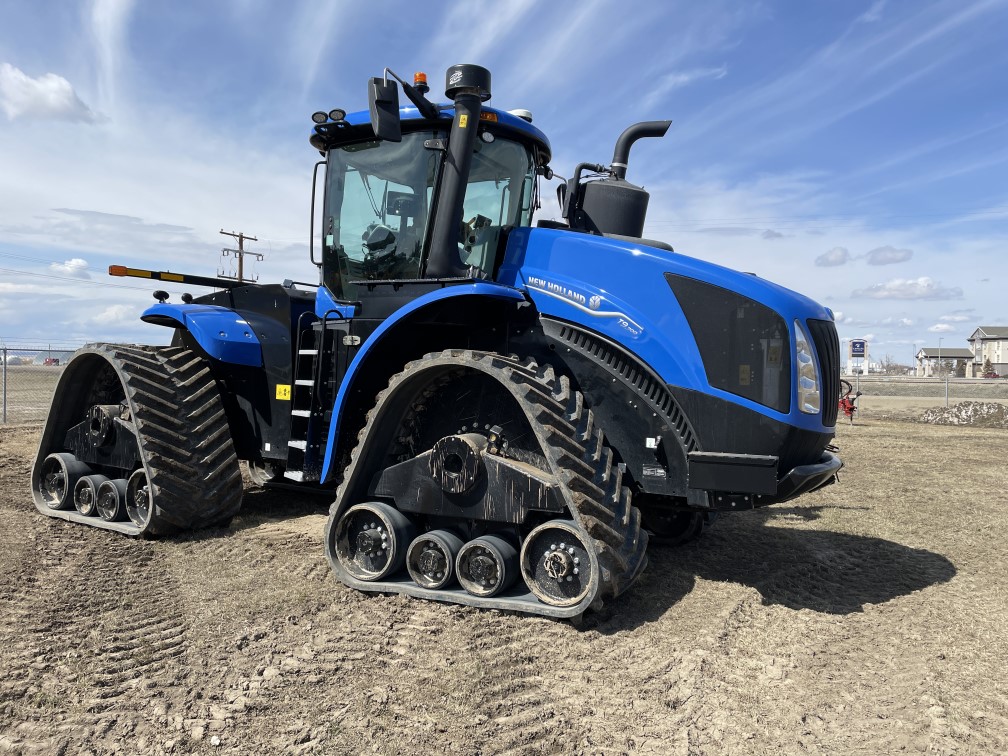 2022 New Holland T9.700 Tractor Rubber Track