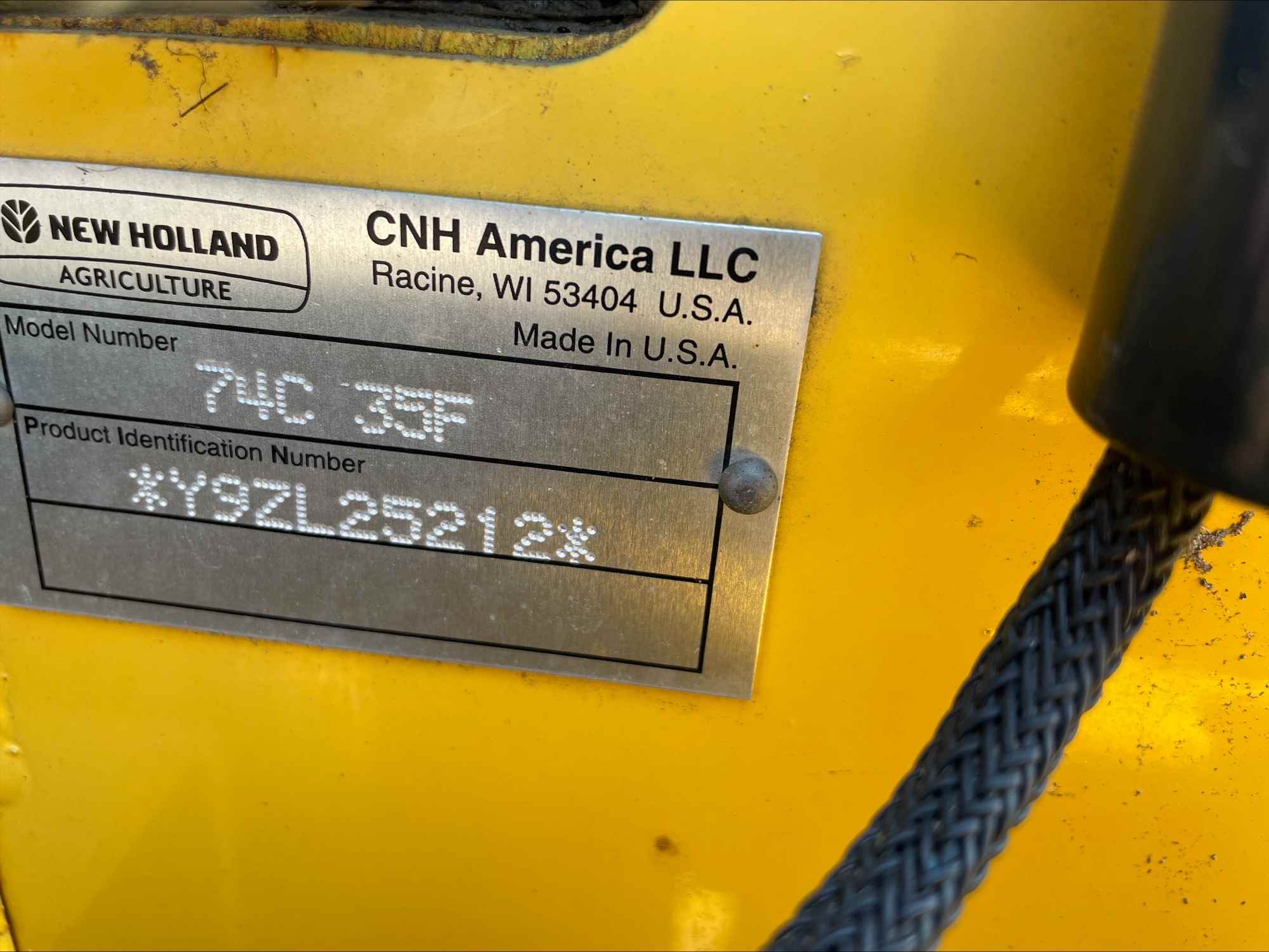 2009 New Holland 74C-35 Header Combine