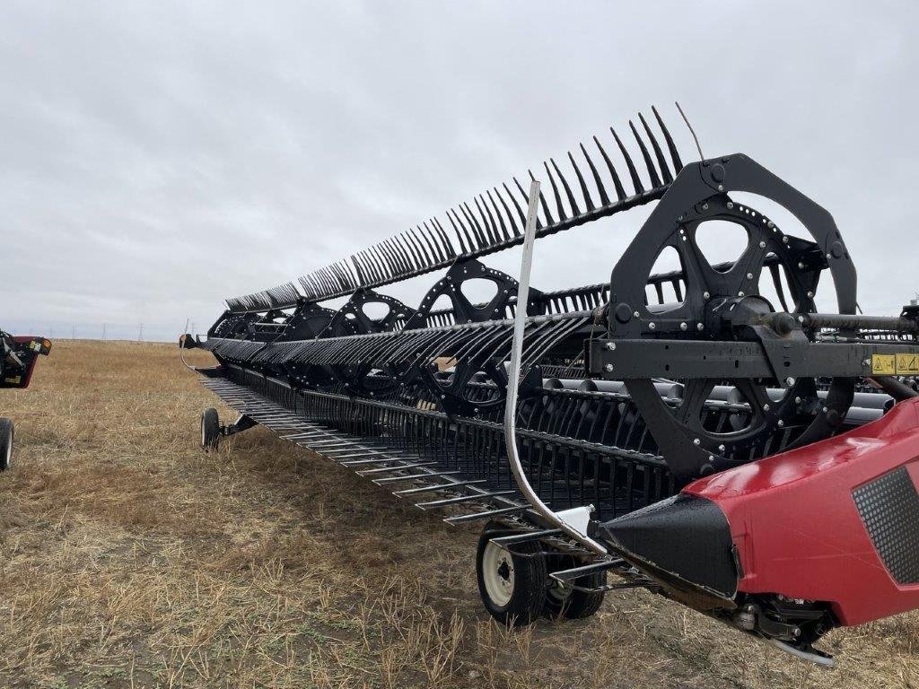 2021 MacDon FD140 Header Combine