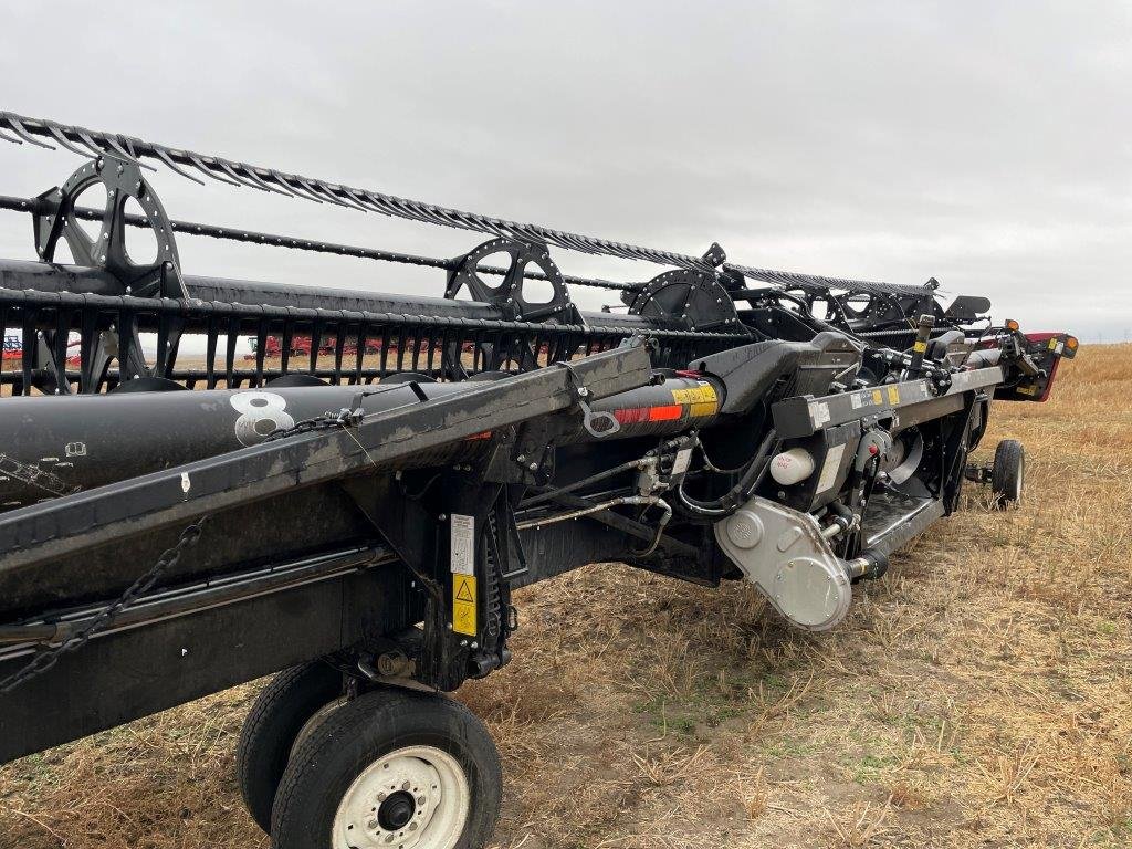 2022 MacDon FD140 Header Combine