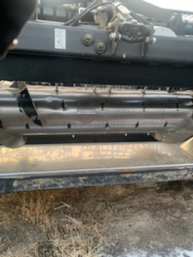 2022 MacDon FD140 Header Combine