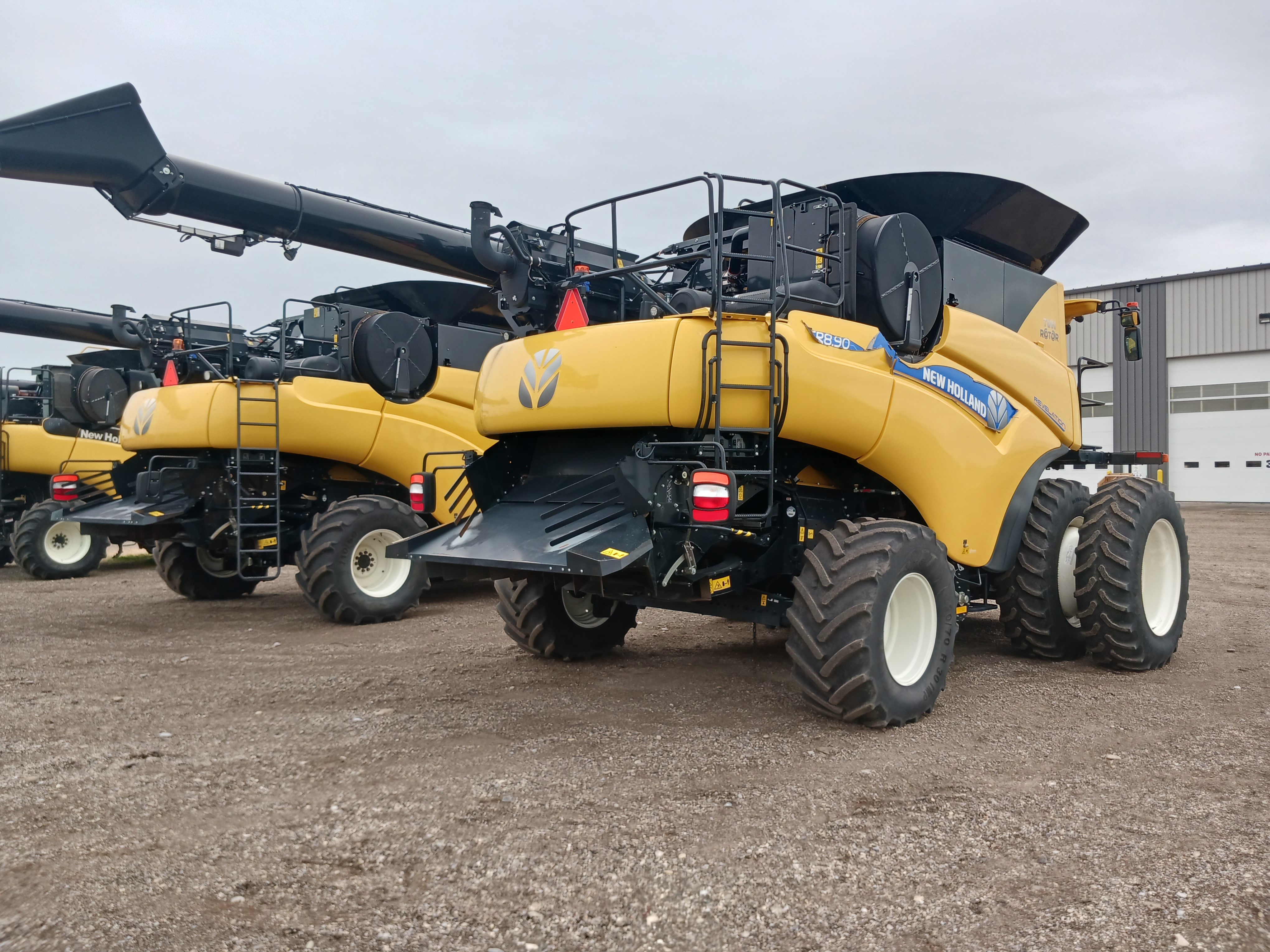 2019 New Holland CR8.90 Combine