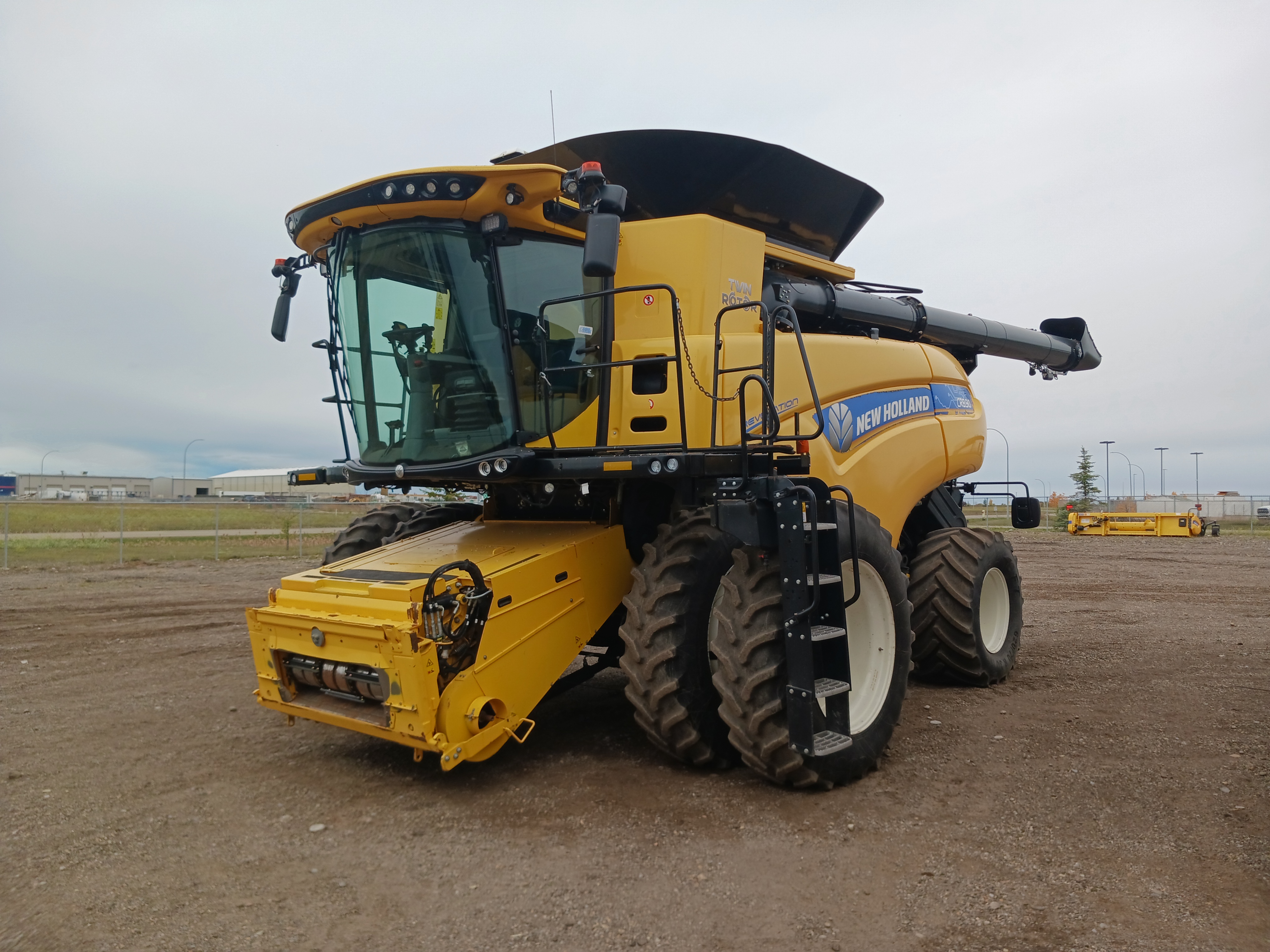 2019 New Holland CR8.90 Combine