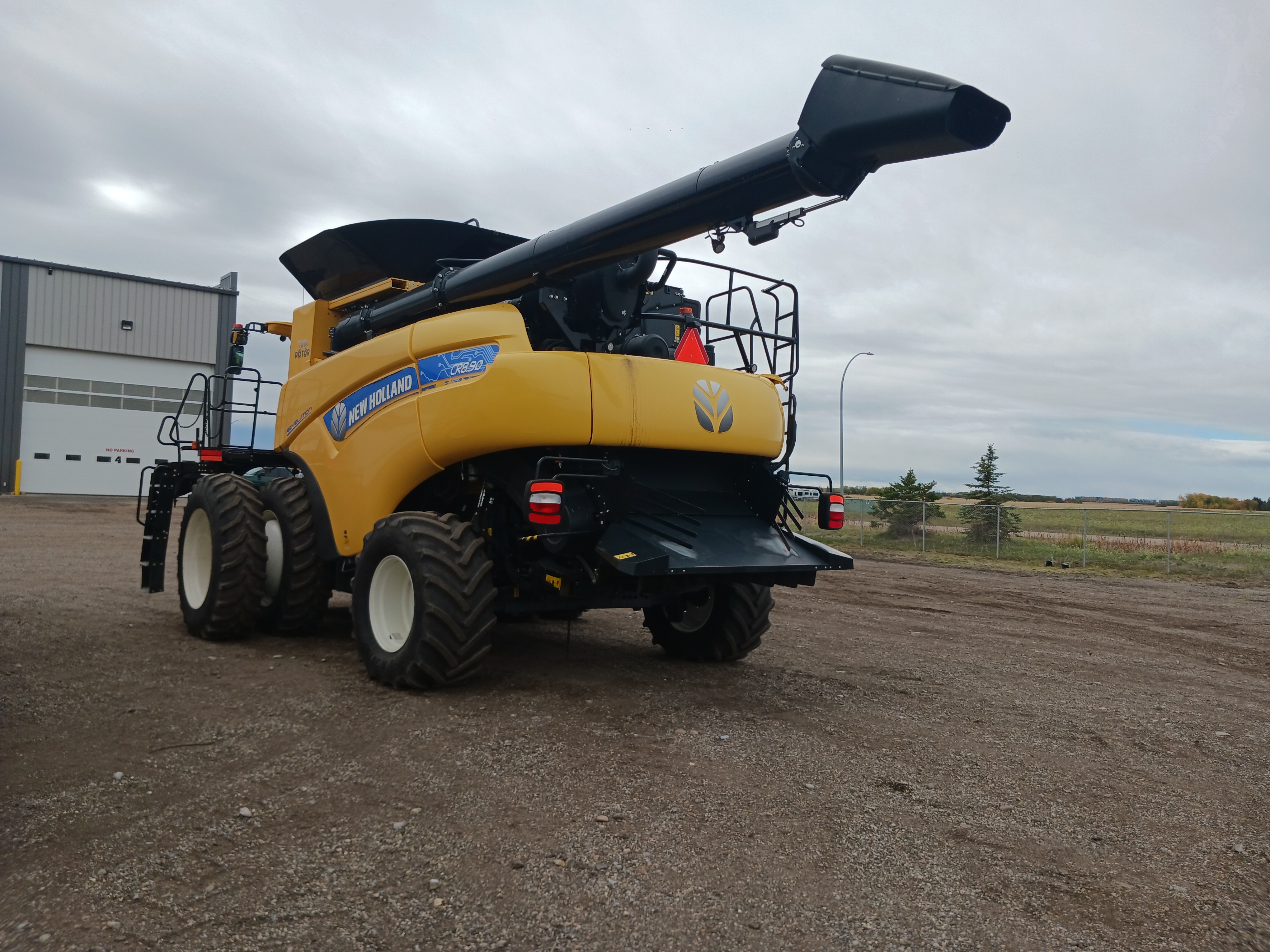 2019 New Holland CR8.90 Combine