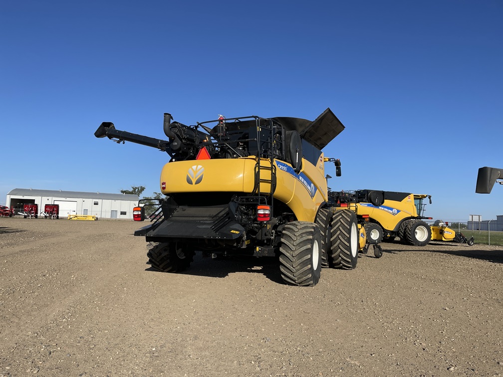 2019 New Holland CR9.90 Combine