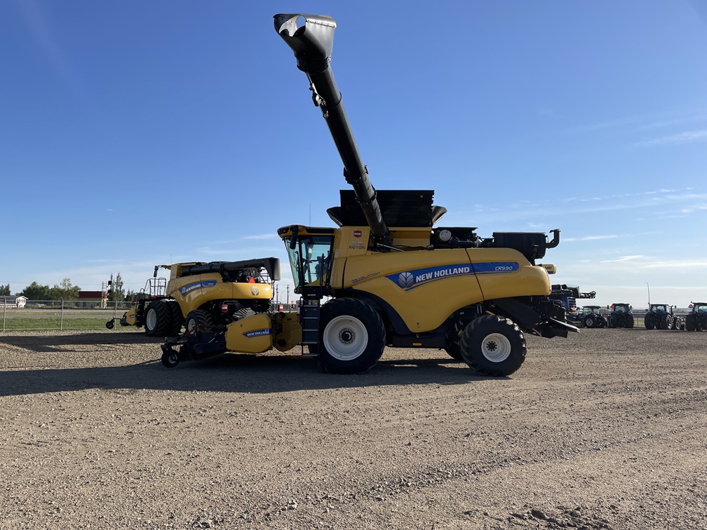 2019 New Holland CR9.90 Combine