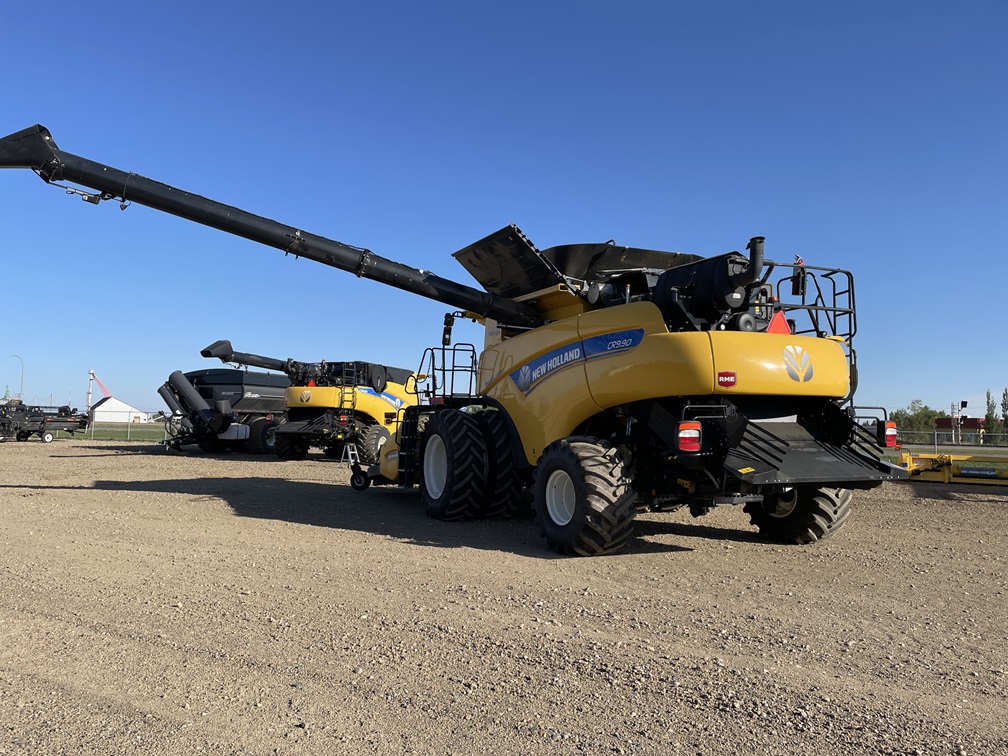 2019 New Holland CR9.90 Combine