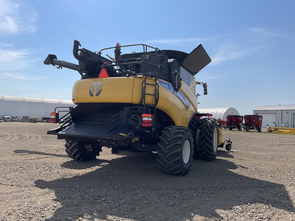 2019 New Holland CR9.90 Combine