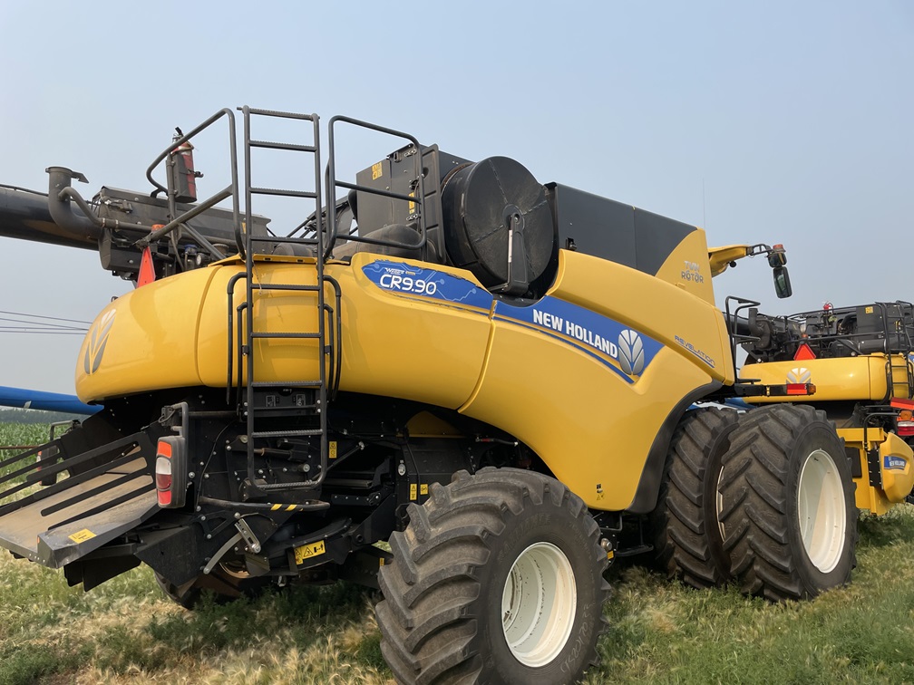 2019 New Holland CR9.90 Combine