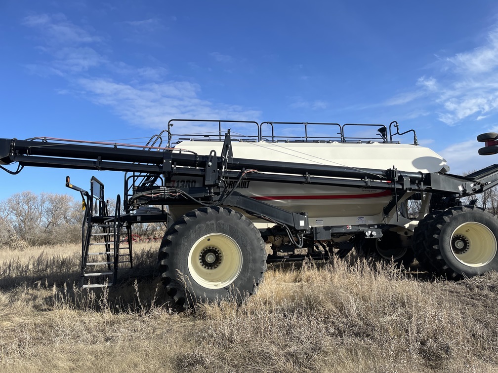 2017 Bourgault 3320-76 Seeding Tool