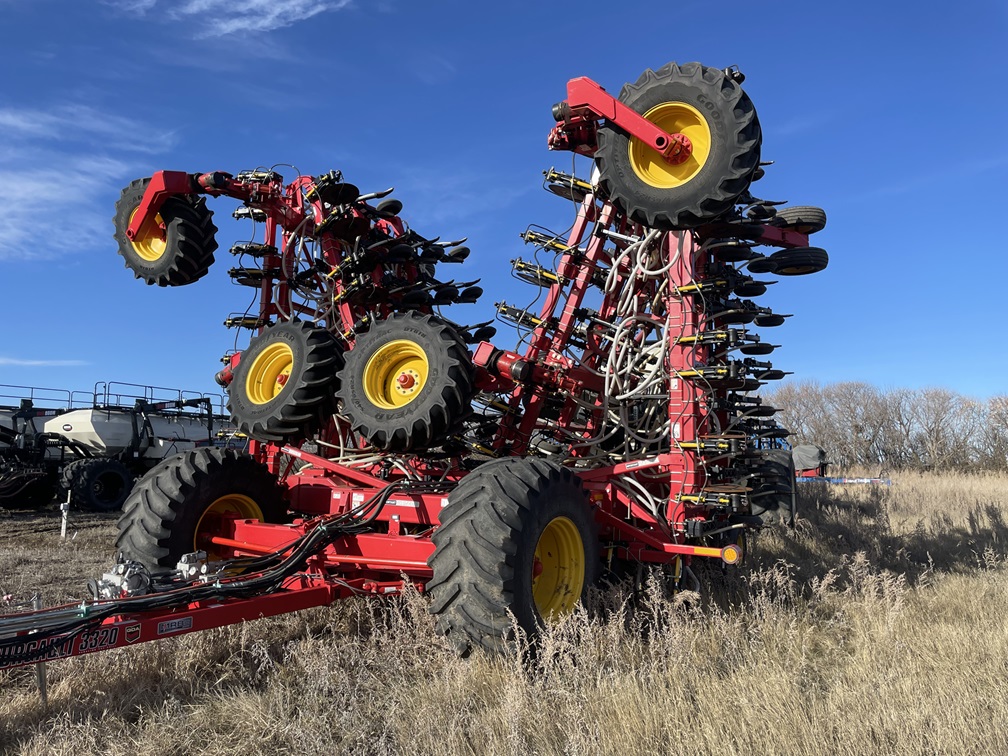 2017 Bourgault 3320-76 Seeding Tool